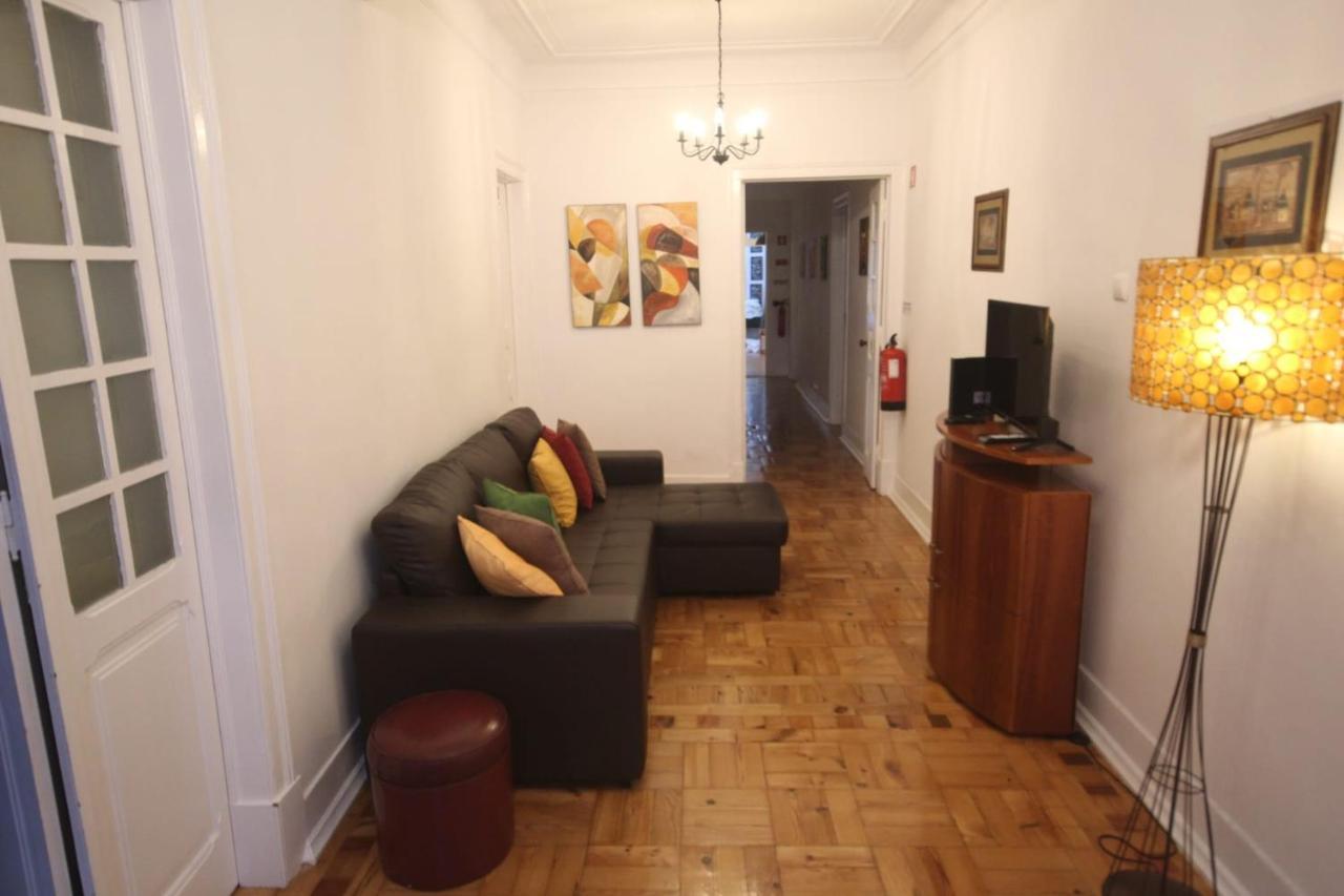 Nautic M1 R2 - Classy & Cozy Double Room With Shared Bathroom In Marques Pombal Лиссабон Экстерьер фото