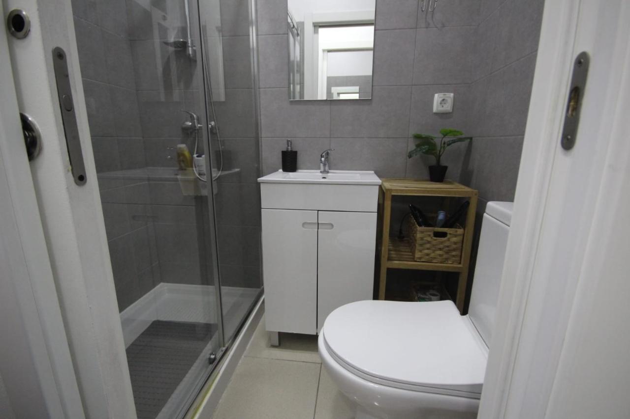 Nautic M1 R2 - Classy & Cozy Double Room With Shared Bathroom In Marques Pombal Лиссабон Экстерьер фото