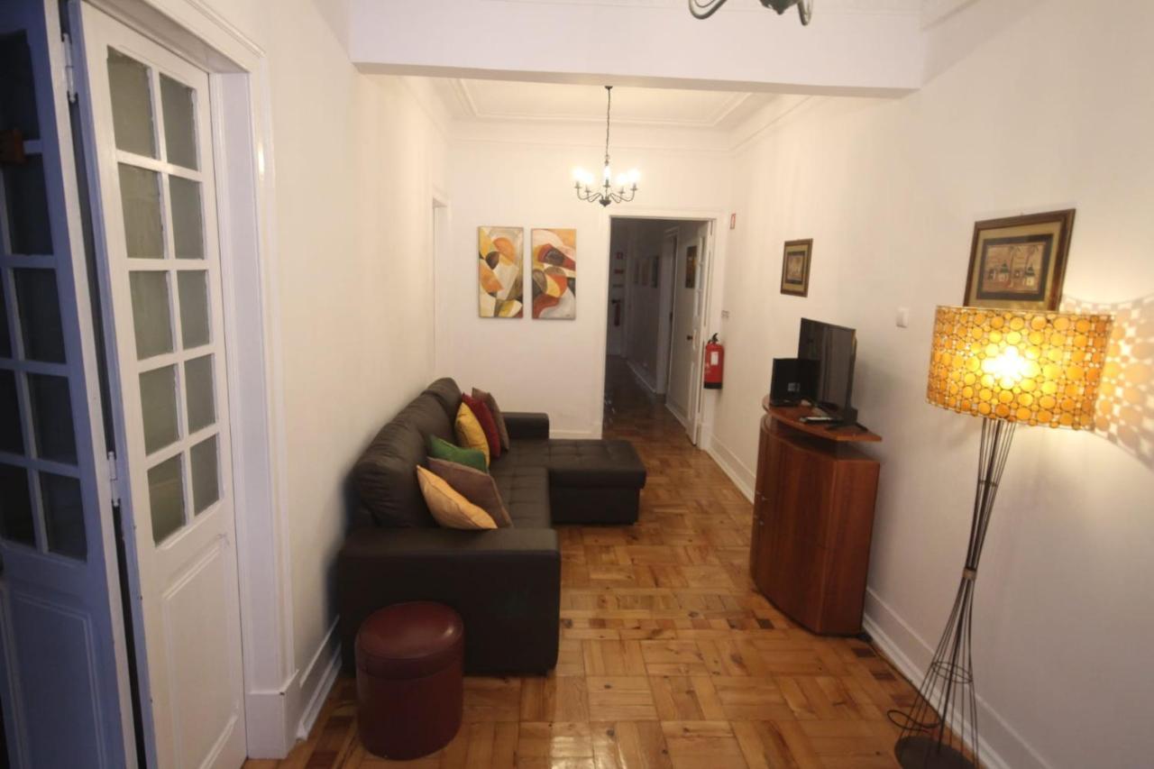 Nautic M1 R2 - Classy & Cozy Double Room With Shared Bathroom In Marques Pombal Лиссабон Экстерьер фото