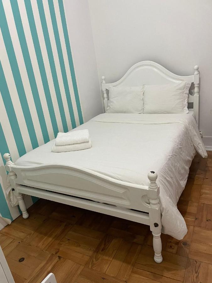 Nautic M1 R2 - Classy & Cozy Double Room With Shared Bathroom In Marques Pombal Лиссабон Экстерьер фото